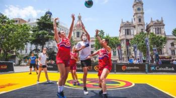 Torneo de baloncesto 3x3 femenino para celebrar el día de la mujer