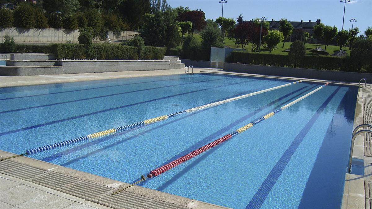 Las piscinas exteriores del polideportivo abren este 17 de junio