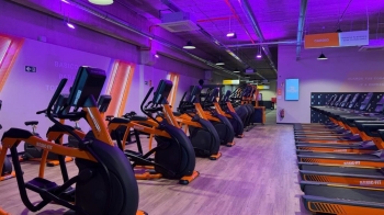 Los nuevos clubes, ubicados en Fuenlabrada y Getafe, abrieron sus puertas el 31 de agosto