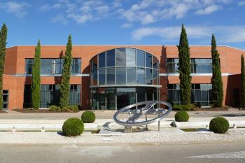 La farmacéutica amplía sus instalaciones en la ciudad complutense