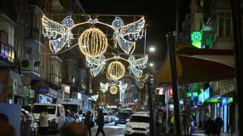 El Ayuntamiento refuerza el tejido comercial y de servicios