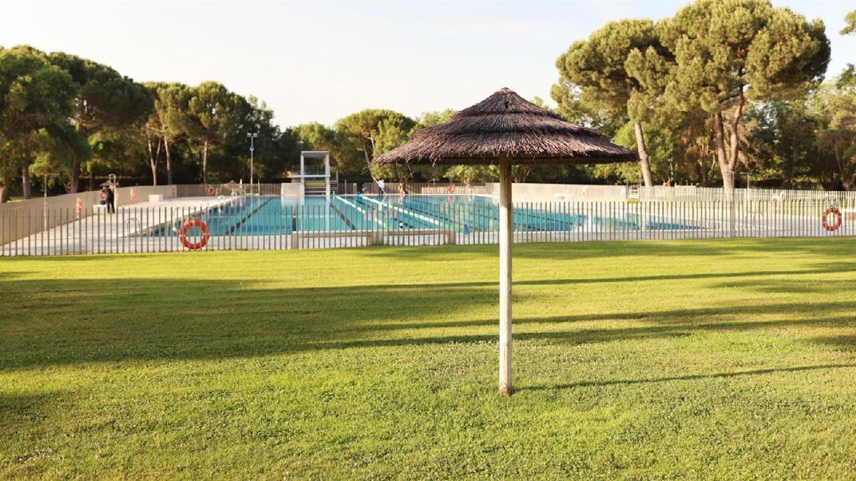 La piscina municipal abrirá hasta el 7 de septiembre, todos los días de 12:00 a 20:00 horas 