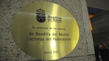 El ayuntamiento de la localidad instala una placa por el día Internacional de Conmemoración del Holocausto