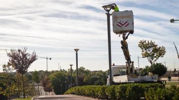 Comienza la instalación de casi 2500 luminarias LED con las que se cubrirá la práctica totalidad del municipio