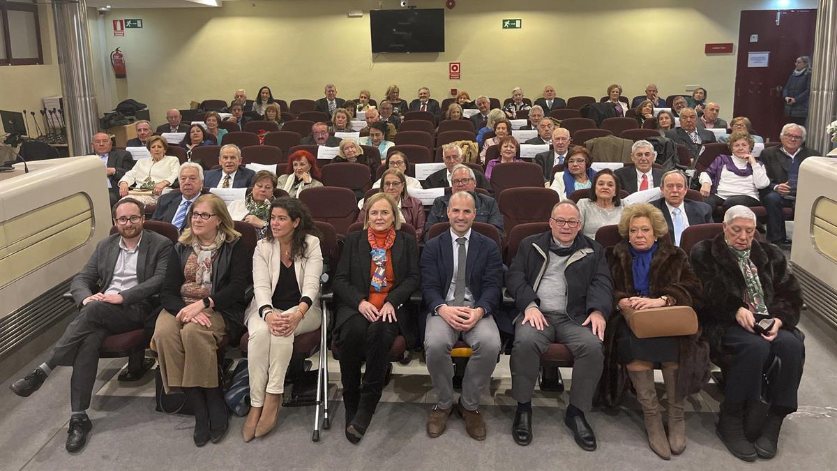 El Ayuntamiento de Majadahonda ha homenajeado las bodas de oro de las parejas del municipio