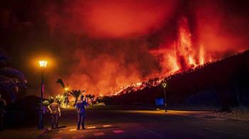 Aitor Soler, oficial de Bomberos Comunidad de Madrid, viajará hasta el lugar de la erupción para brindar su ayuda 