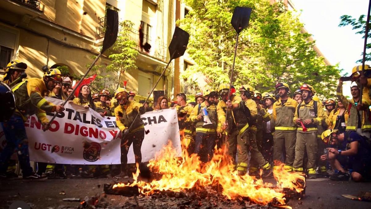 Los agentes recuerdan que llevan pidiendo reunirse con la administración desde febrero, y fue el 17 de julio cuando se dio el encuentro "meramente informativo"
