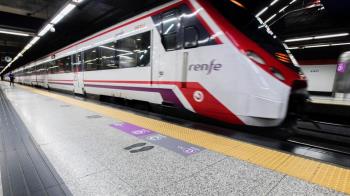 Los jóvenes hasta 14 años y los mayores de 65 seguirán viajando gratis durante todo el próximo año