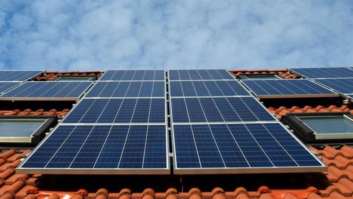 Las placas solares y la condición de familia numerosa son algunos supuestos 