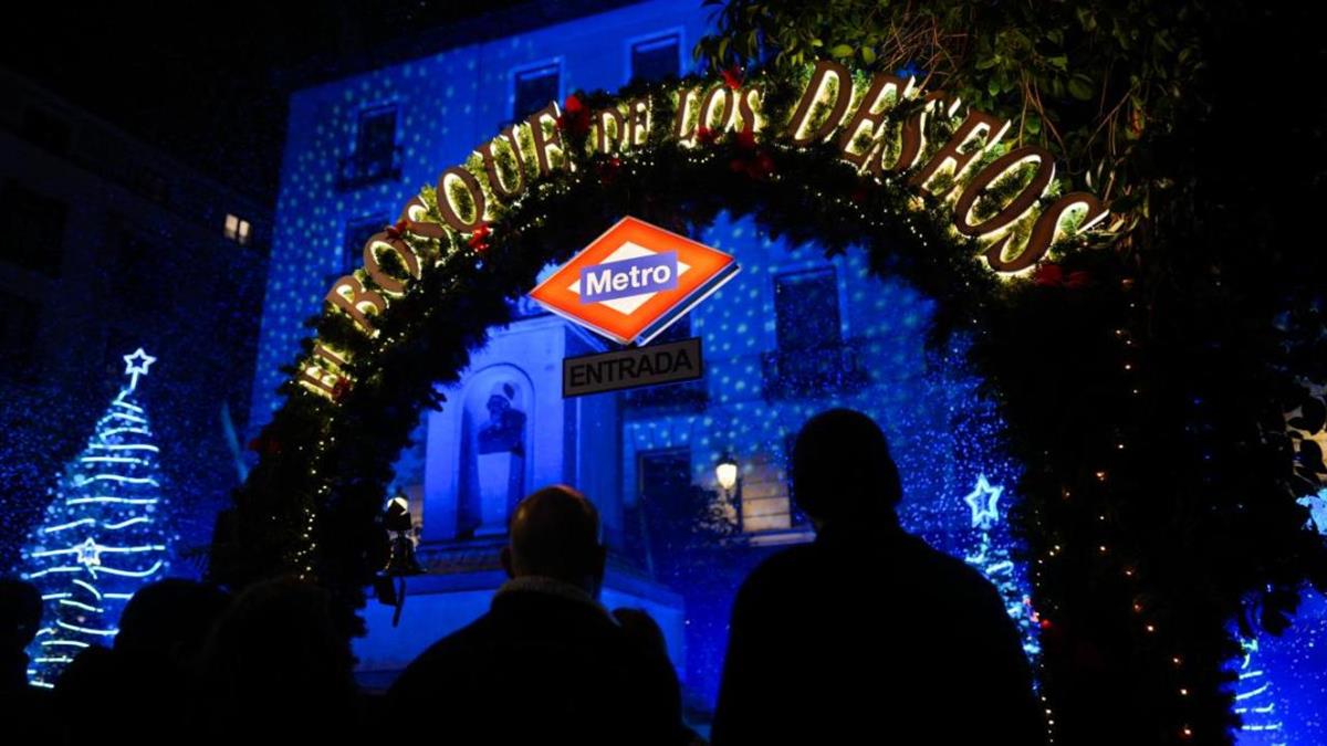 El recorrido incluye villancicos y espectáculos de luz y sonido 