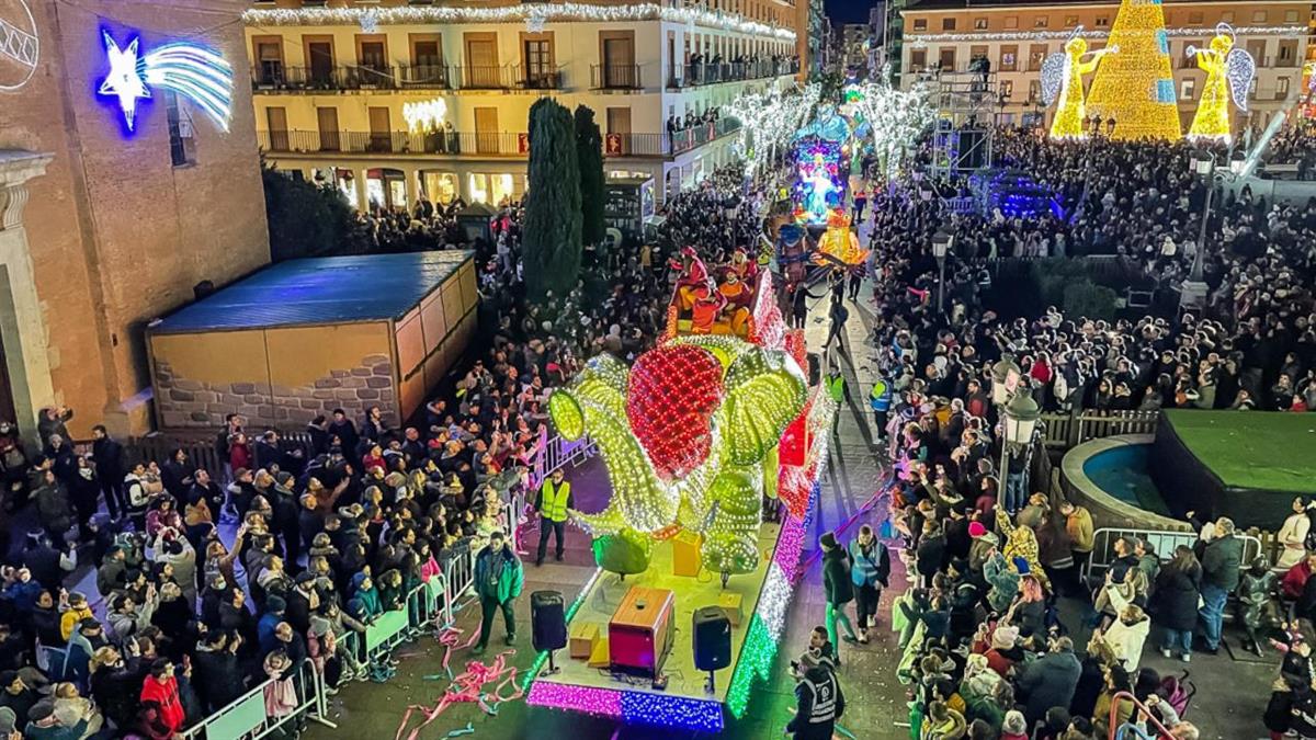 La comitiva real estará compuesta por veinte carrozas y sus respectivos pasacalles