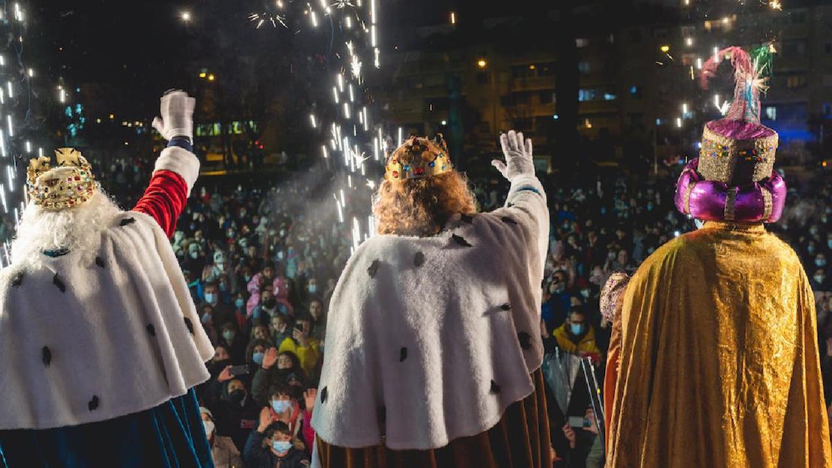 La Cabalgata contará con seis grandes carrozas, pasacalles, bandas de música y abanderados 