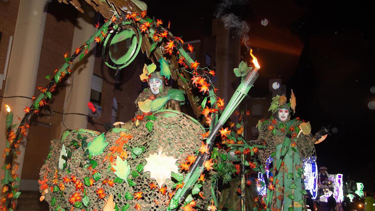 Ocho carrozas con diferentes personajes recorrerán las calles de la ciudad