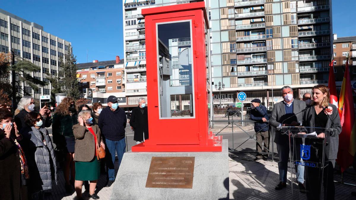 La delegada de Cultura, Turismo y Deporte y el concejal de Chamberí, entre otros, han participado en el homenaje
