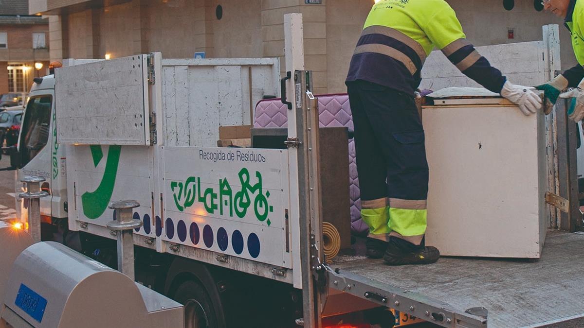 Arranca en el municipio un servicio de recogida de enseres 