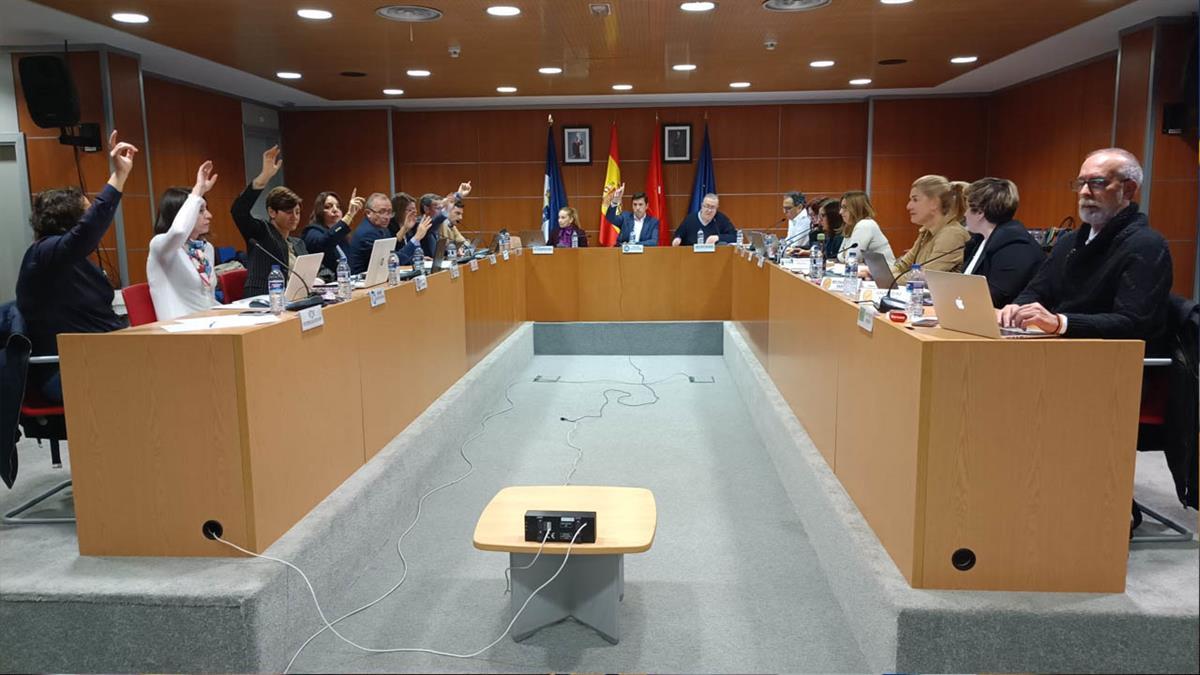 Con el objetivo de permitir una ampliación a corto plazo