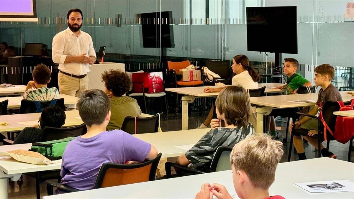 En este campamento, los niños aprenderán a investigar, idear y desarrollar soluciones como lo hacen los emprendedores
