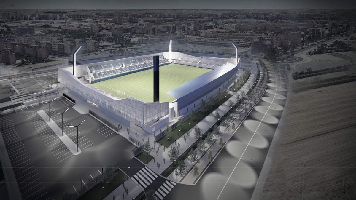 La eliminación de las gradas supletorias de fondo y lateral deja sin sitio a numerosos abonados