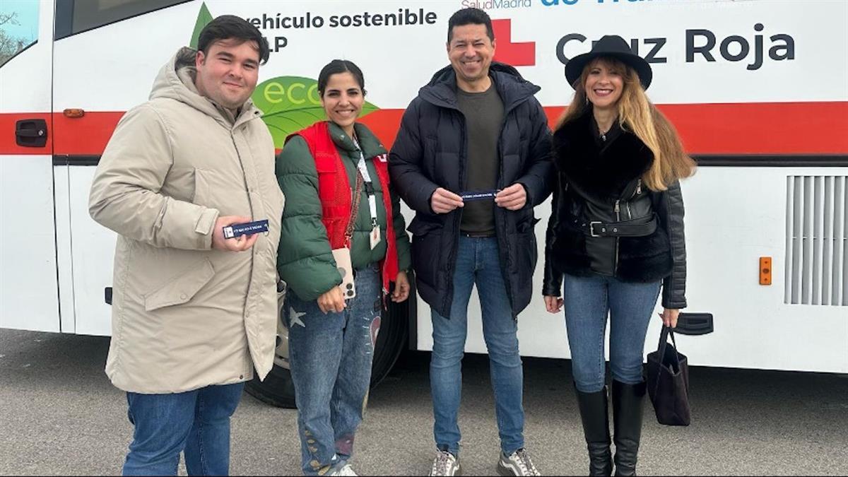 Un total de 25 vecinos pasaron por el bus de la Cruz Roja para donar