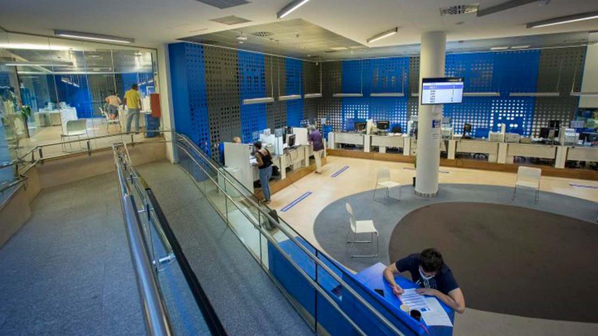 En la Campaña de la Renta del pasado año los técnicos de la Agencia Tributaria Madrid ayudaron a casi 1.500 personas mayores de 65 años