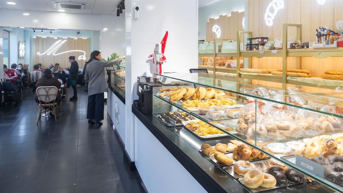 Se han sorteado 2.500 euros en vales de 100 euros entre todos los clientes que consiguieron 5 sellos por sus compras