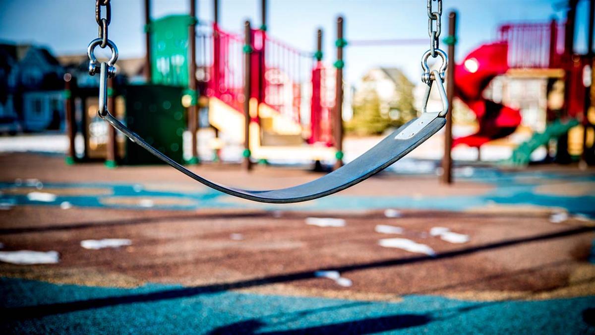 Campaña de sensibilización que se suma a "Recogido está mejor, gracias" con el objetivo de mantener limpias las calles del municipio y el ambiente libre de humos