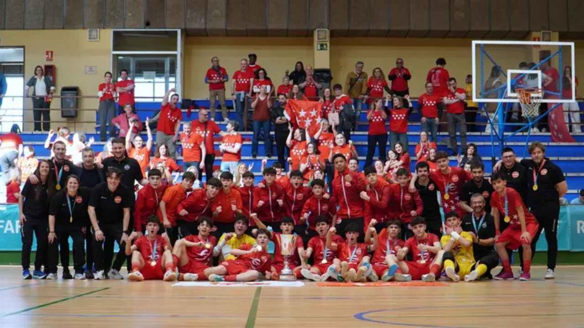 El conjunto logró remontar cuatro goles a Castilla La Mancha 