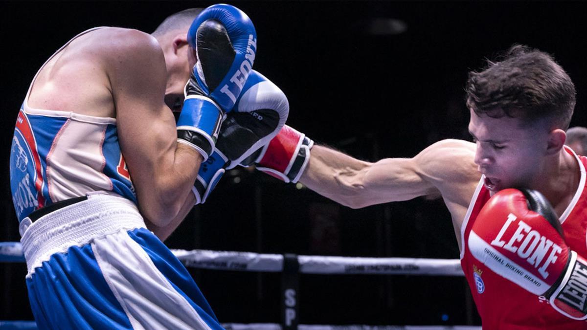 La plaza de toros acoge el Campeonato de España de boxeo de peso superligero 