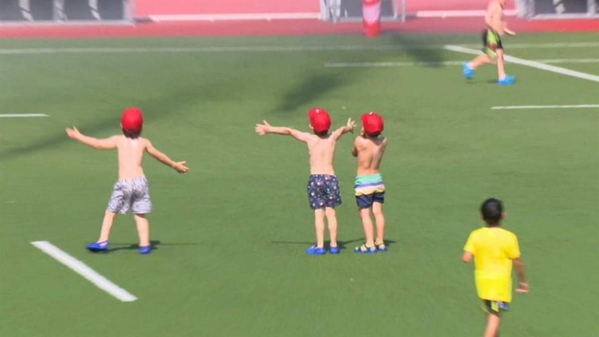 Los campus deportivos, en colaboración con los clubes locales, alcanzan este año las 7 611 plazas