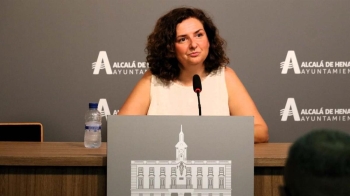 La concejala de Comercio ha reivindicado las propuestas de Feijóo para aliviar las cargas de los autónomos