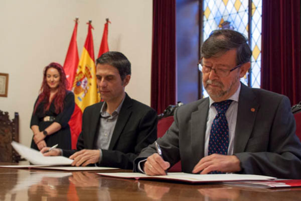 Junto con la organización colabora el Ayuntamiento de Alcalá de Henares
