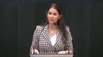 Carla Toscano invita a las feministas a "quitarse las gafas moradas" porque "les están cegando"