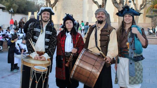 Cubas celebra su carnaval con pasacalles y concurso de disfraces