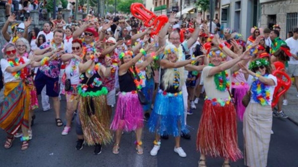 Disfraces, animación y música en el Carnaval de Verano