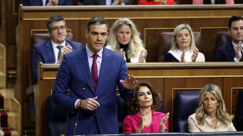 Pedro Sánchez provoca un terremoto político al anunciar por carta que medita irse