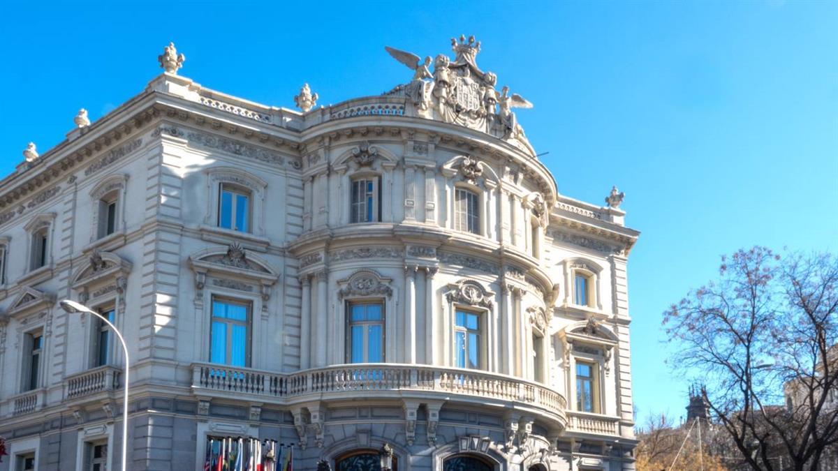 El Ayuntamiento de Madrid critica que “es inaceptable que una institución de diplomacia pública sirva de plataforma para esta difusión”