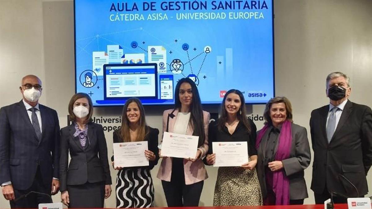 Incluye dos estancias en la Universidad de Harvard y un máster en la Universidad Europea