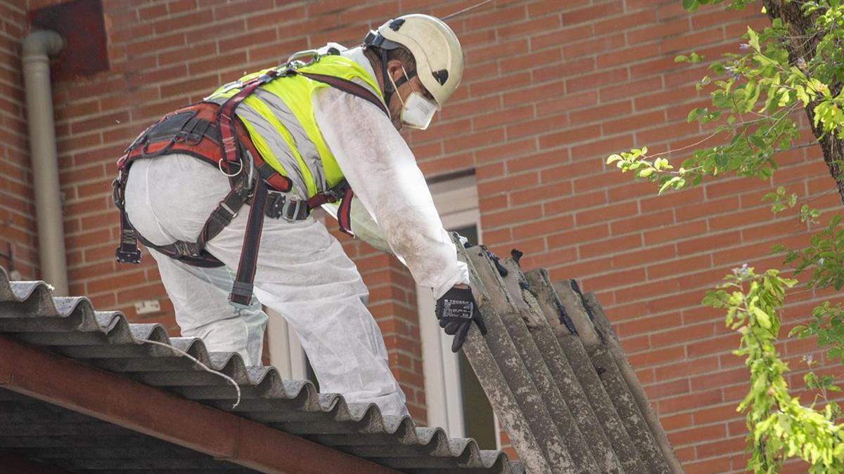 Las estimaciones realizadas por el sindicato ascienden a 925 los centros educativos de la ciudad con esta problemática