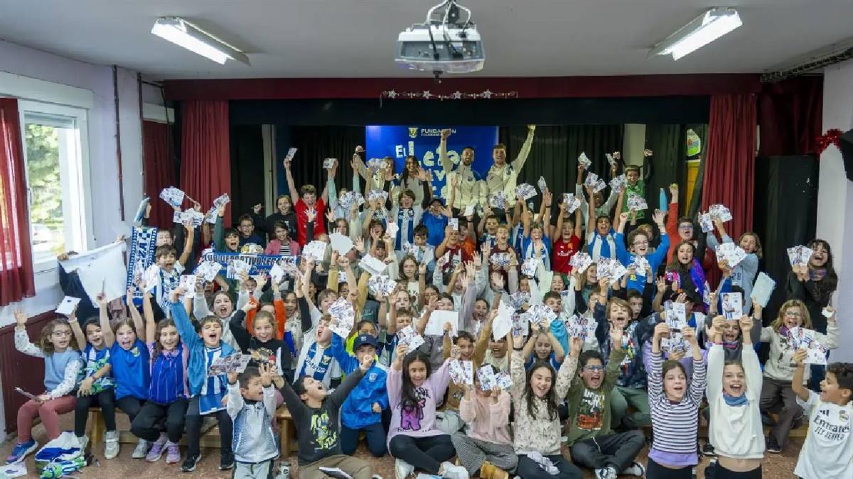 Cuatro jugadores del C.D. Leganés visitan el CEIP Emilia Pardo Bazán