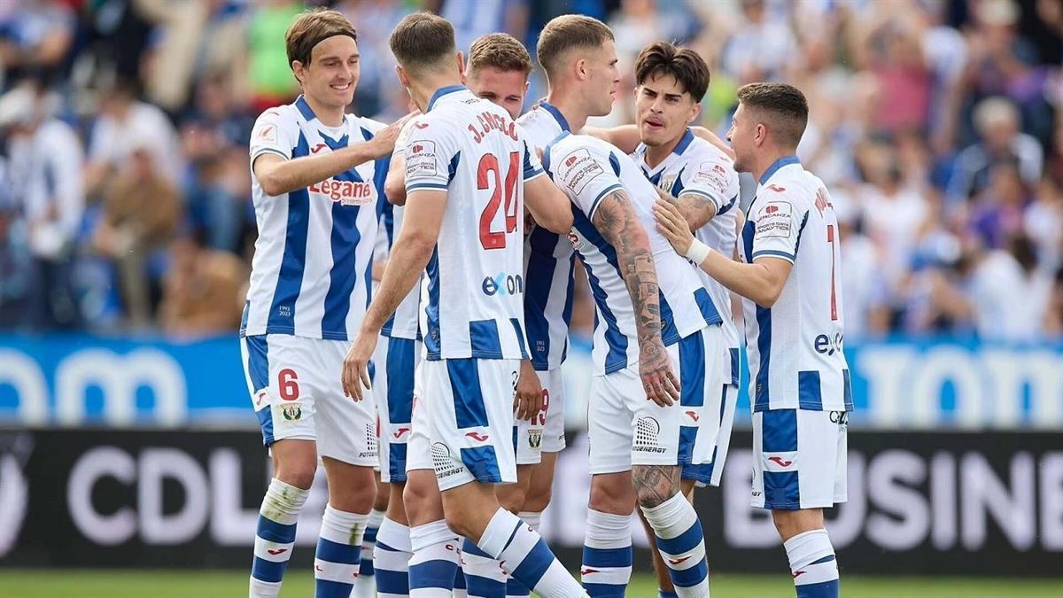 Los de Borja Jiménez se impusieron en su estadio por 4 goles a 0 con un Diego García imperial