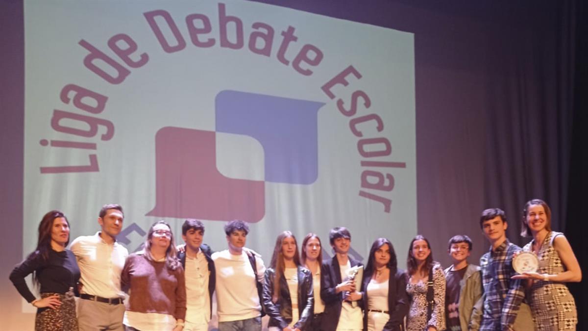 El equipo de debate de Secundaria del CEIPSO Salvador Dalí ha ganado la Liga de Debate Escolar de Fuenlabrada contra el IES Carpe Diem