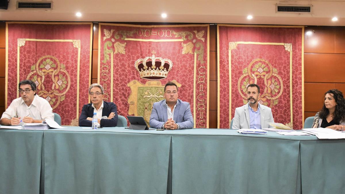 El alcalde ha presidido la sesión pública de la Mesa de Calificación y Valoración 
