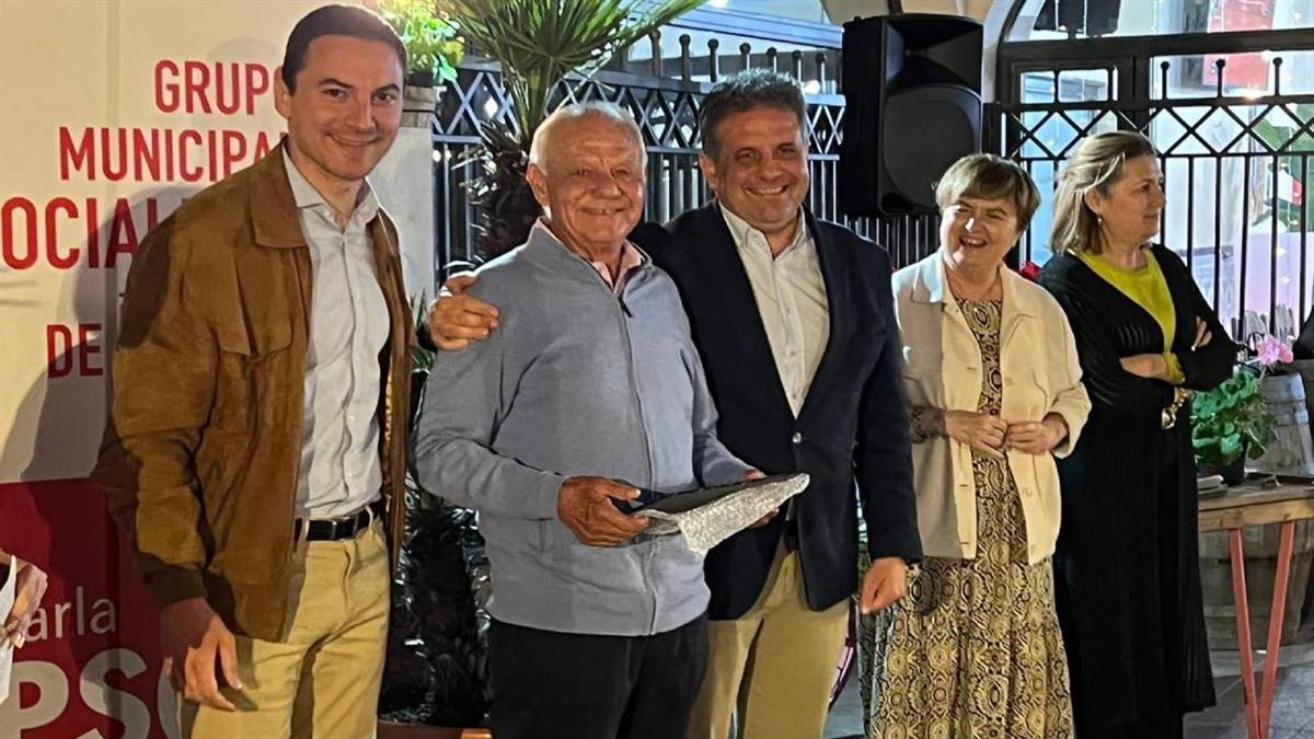 En el evento se entregaron reconocimientos a históricos militantes del partido 