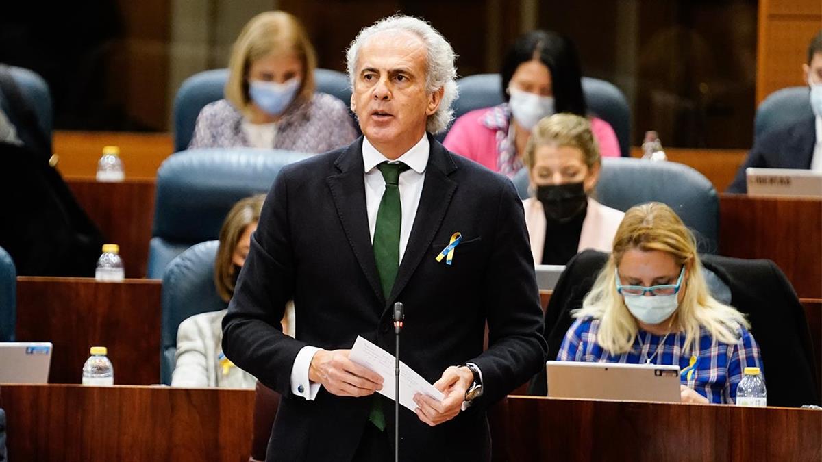 La Consejería de Sanidad sumará en dos años 370 especialistas en diferentes categorías, 259 en 2022