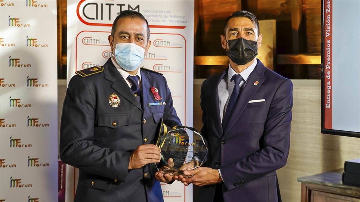 
El Ayuntamiento ha sido galardonado con el premio premio 'Visión Zero Municipal' por su labor en materia de Seguridad Vial
