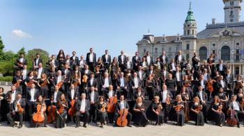 Artistas y orquestas interpretarán piezas de Mozart, Strauss, Brahms y Chaikovski
