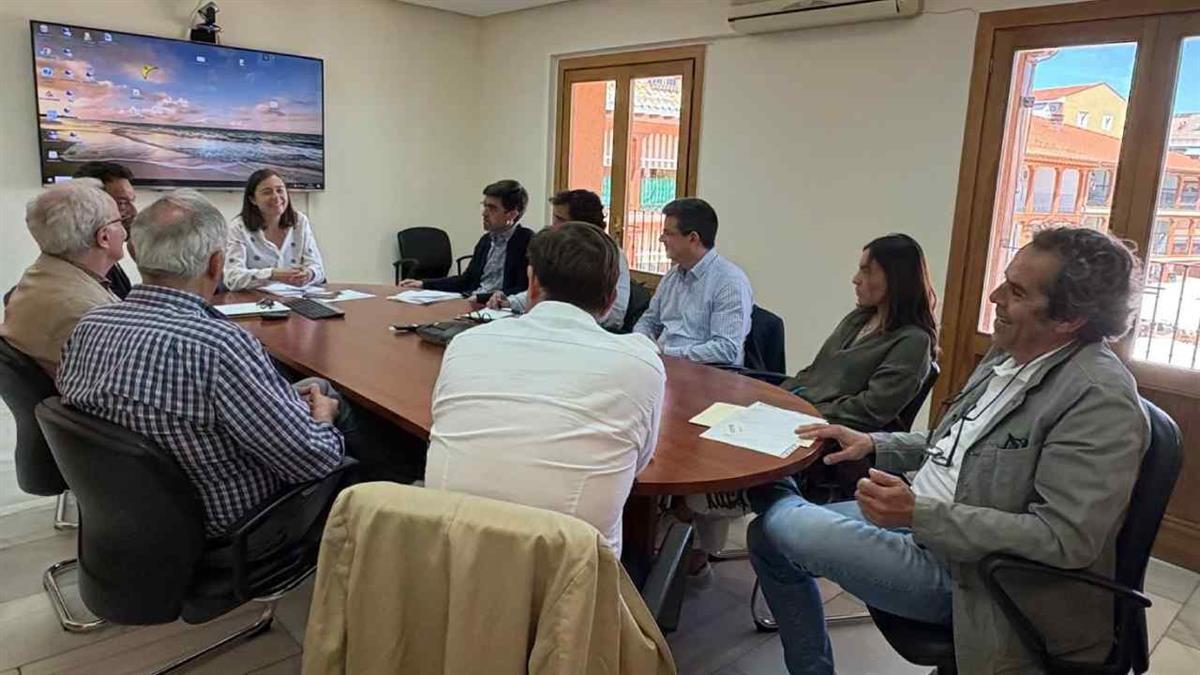 La alcaldesa señala que se pretenden corregir los errores del plan vigente que data de 2008