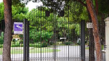 A partir de las 12:00 cerrarán los parques