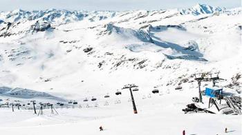 Parece que varias decisiones del Gobierno han condenado a la estación de esquí