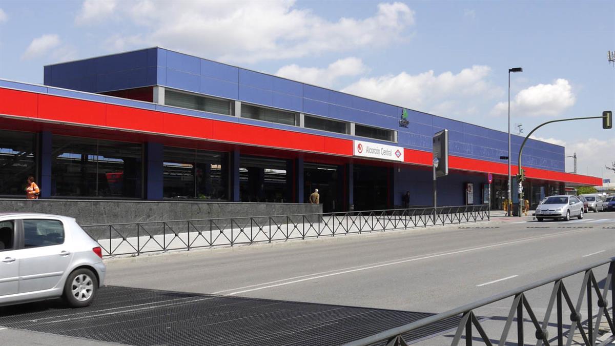 Un 11% de los 400 trayectos previstos se ha suprimido